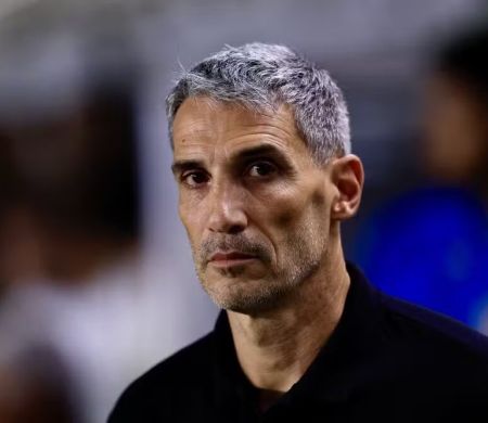 Após derrota para o Internacional, Santos demite Vojvoda&nbsp;