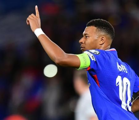 França chama Mbappé para jogos contra Brasil e Colômbia&nbsp;