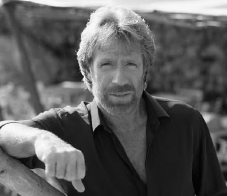 Morre aos 86 anos o ator Chuck Norris, ícone das artes marciais&nbsp;