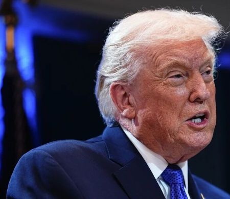 Trump ameaça destruir usinas do Irã se Ormuz não for reaberto em 48h