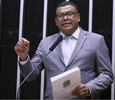 Deputado do PR admite briga por valor de programa em Brasília