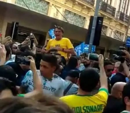 Cuiabá cria Dia do Patriota em referência à facada contra Bolsonaro