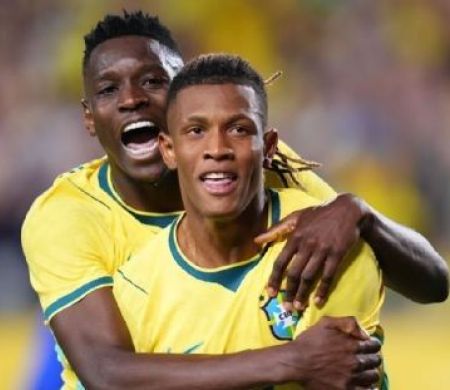 Com show de Danilo, do Botafogo, Brasil derrota a Croácia por 3 a 1