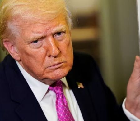 Trump diz que EUA saem rápido do Irã, mas podem voltar&nbsp;