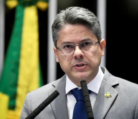 Vieira diz ter conseguido assinaturas para prorrogar CPI do Crime Organizado