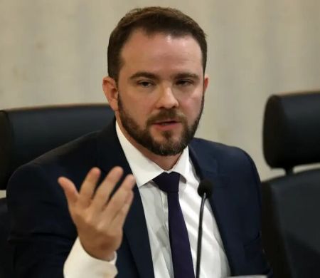 Nova fase do Desenrola sai após viagem de Lula, diz Durigan&nbsp;
