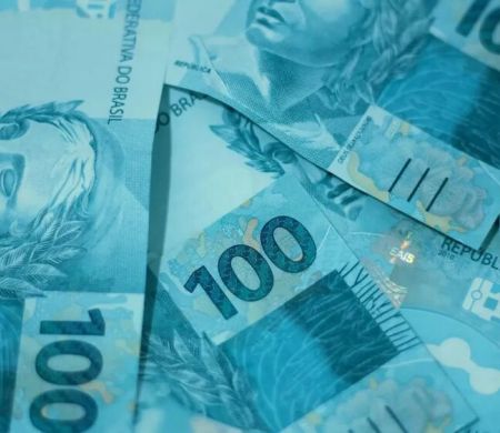 Governo projeta mínimo de R$ 1.717 na PLDO do ano que vem&nbsp;