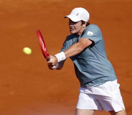 Fonseca ganha set, mas cai nas quartas para 6º do mundo em Munique&nbsp;