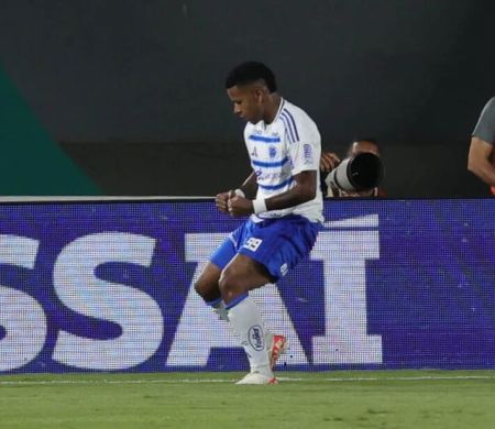 Arroyo decide, e Cruzeiro vence Remo fora de casa no Brasileirão