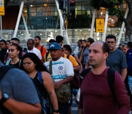 Desemprego no 1º trimestre cai para 6,1%, menor nível já registrado&nbsp;