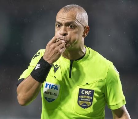 Vice-líder Flamengo enfrenta o Vasco neste domingo no Maracanã&nbsp;