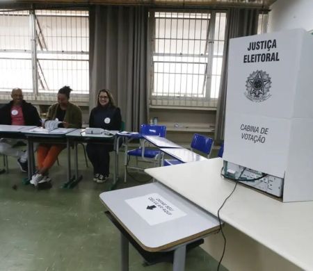 Acaba hoje o prazo para tirar ou regularizar o título eleitoral&nbsp;