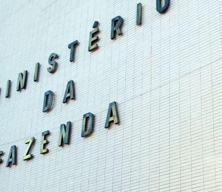 Governo sobe para 4,5% a projeção da inflação com guerra e petróleo&nbsp;
