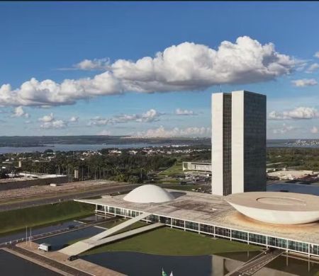 Congresso derruba veto e permite doações&nbsp; durante campanha eleitoral