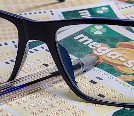 Prêmio da Mega-Sena a ser sorteado hoje está estimado em 3,5 milhões