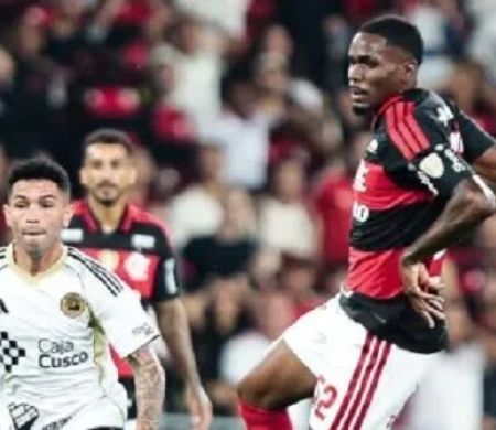 Com gol de Bruno Henrique, Flamengo supera o fraco Cusco no Maracanã