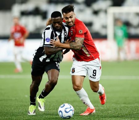 Botafogo enfrenta o Caracas pela Copa Sul-Americana na Venezuela