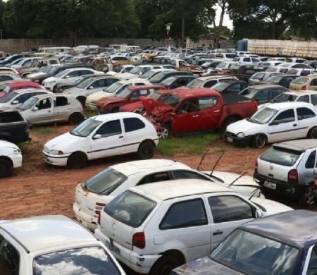 Pátios credenciados não promovem leilões de veículos, alerta Detran&nbsp;