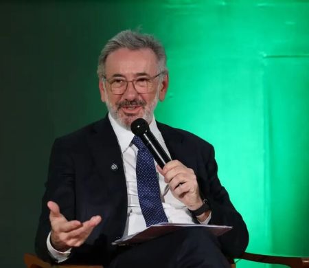 Ministro mostra os setores mais afetados em caso de taxação pelos EUA