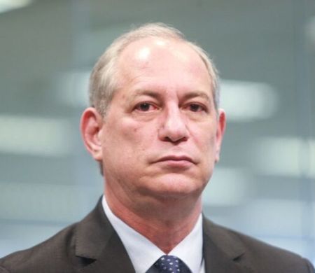 Ciro Gomes lidera com 44% das intenções de voto para o governo do Ceará
