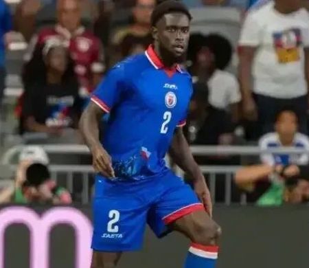 Seleção do Haiti terá de ajustar camisa após pedido da Fifa