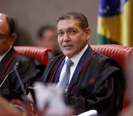 TSE e partidos fecham pacto sobre uso de IA nas eleições