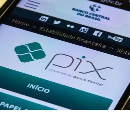 Limite diário de R$ 500 para Pix por aproximação é retirado pelo BC