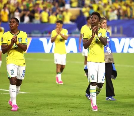 Para Romário, Brasil e Escócia foi&nbsp; 'Um jogo para lavar a alma'