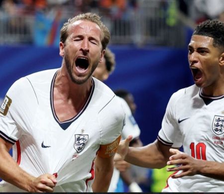 Kane faz dois, Inglaterra vira para cima da RD Congo e vai pegar o México&nbsp;