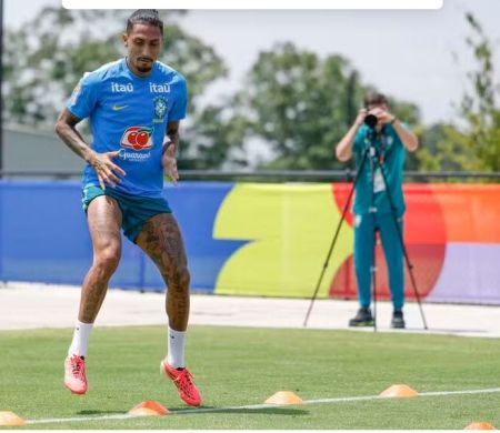 Barcelona tenta impedir retorno de Raphinha à seleção