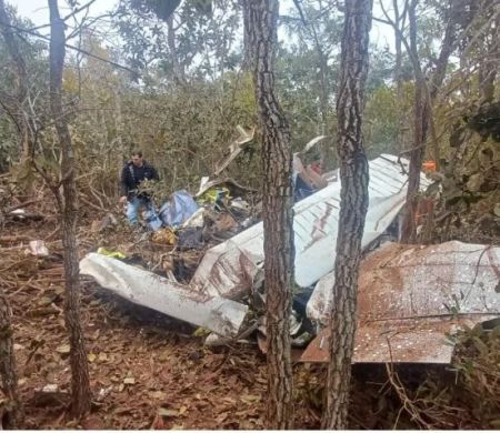 Avião cai logo após decolar em Campo Grande e deixa dois mortos