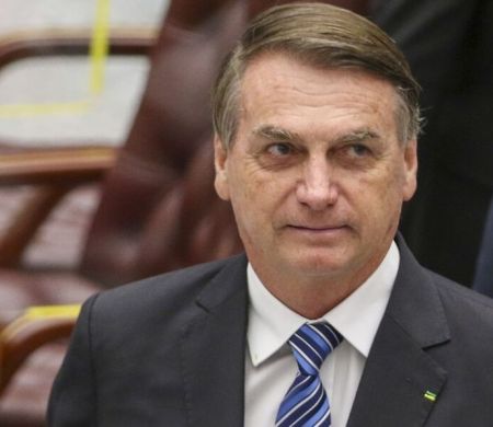 Exército entrega armas do ex-presidente Jair Bolsonaro à Polícia Federal
