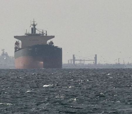 Petróleo dispara após ataques e novas sanções dos EUA ao Irã