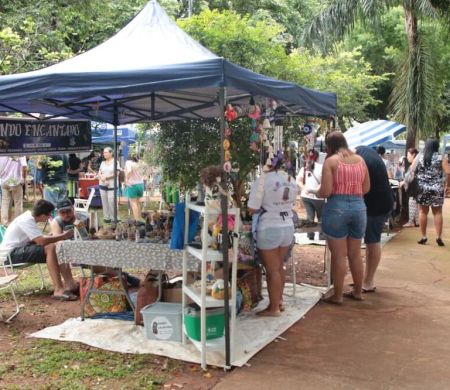 Feiras de antiguidades, rock e cultura agitam o fim de semana na capital
