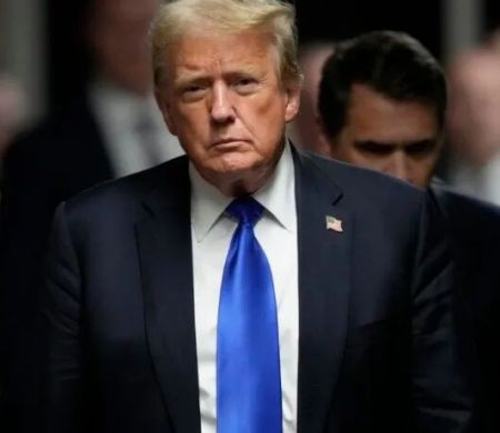 Trump ameaça destruir o Irã caso país tente assassiná-lo e diz ter ‘mil mísseis prontos’