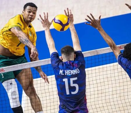 Brasil bate bicampeã olímpica França na Liga das Nações de vôlei