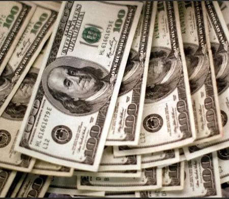 Conflito entre EUA e Irã pressiona mercados e dólar avança