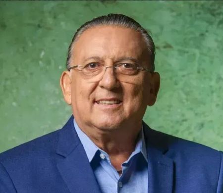 Galvão Bueno avalia trocar narração por comentários na próxima Copa