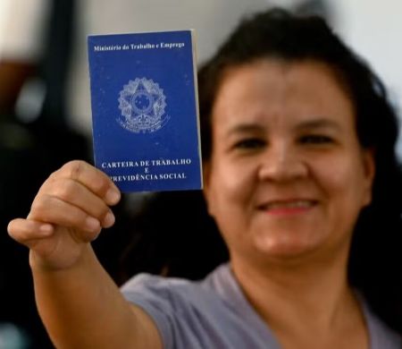 Feirão de empregos da Uniderp acontece nesta quinta com mais de mil vagas&nbsp;