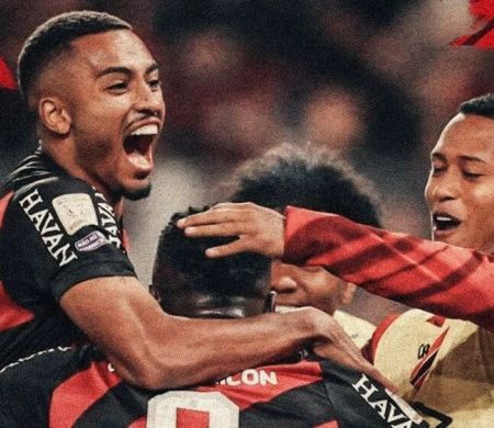 Athletico-PR vence Internacional, que se complica no Brasileirão