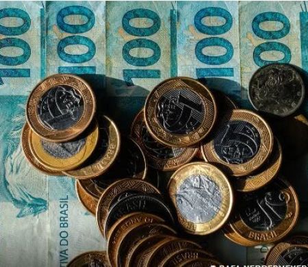 Caixa paga Bolsa Família nesta quinta para quem tem NIS final 2