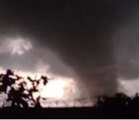 Tornado atinge Giruá, deixa feridos e causa destruição no RS