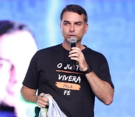 Duda Lima assume comunicação da campanha de Flávio Bolsonaro