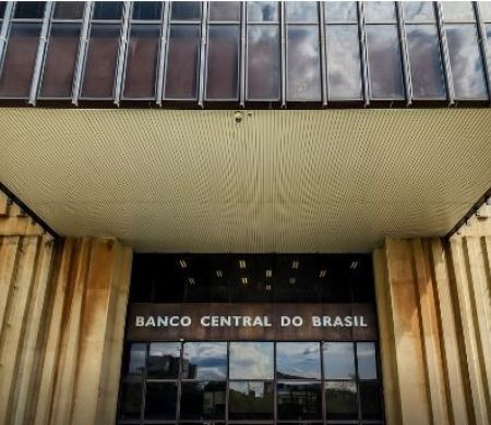 Copom começa reunião nesta terça-feira para definir os juros