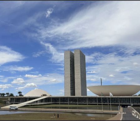 Congresso volta do recesso com promessa de esforço concentrado&nbsp;&nbsp;