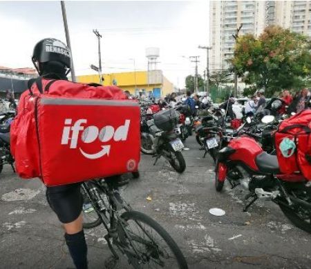 Anvisa autoriza venda de medicamentos por iFood e Rappi