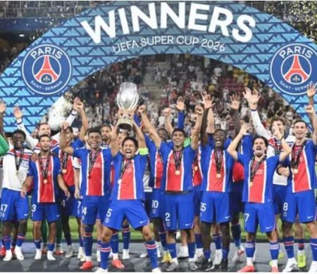 PSG bate Aston Villa e levanta a Supercopa da Europa pela segunda vez