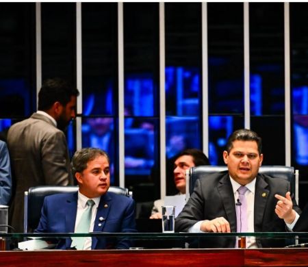 Alcolumbre diz que petróleo deve gerar emprego e renda no Amapá