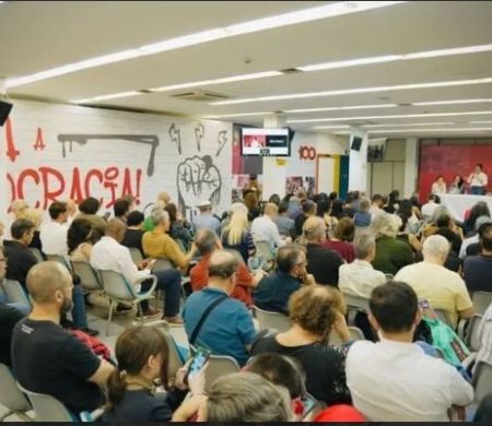 Bancários aprovam greve nacional de 24 horas para esta quinta-feira