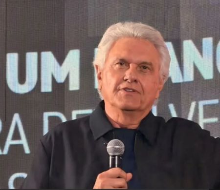Caiado leva “braço direito” para campanha após insatisfação com PSD